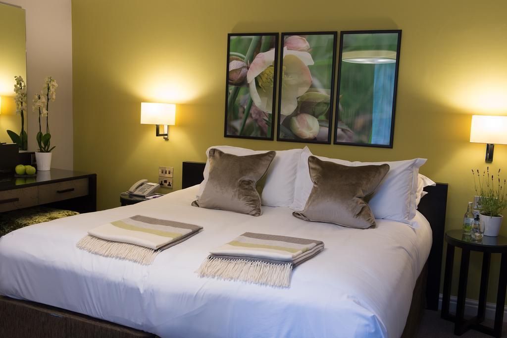 Hogarths Stone Manor Hotel Kidderminster Bagian luar foto
